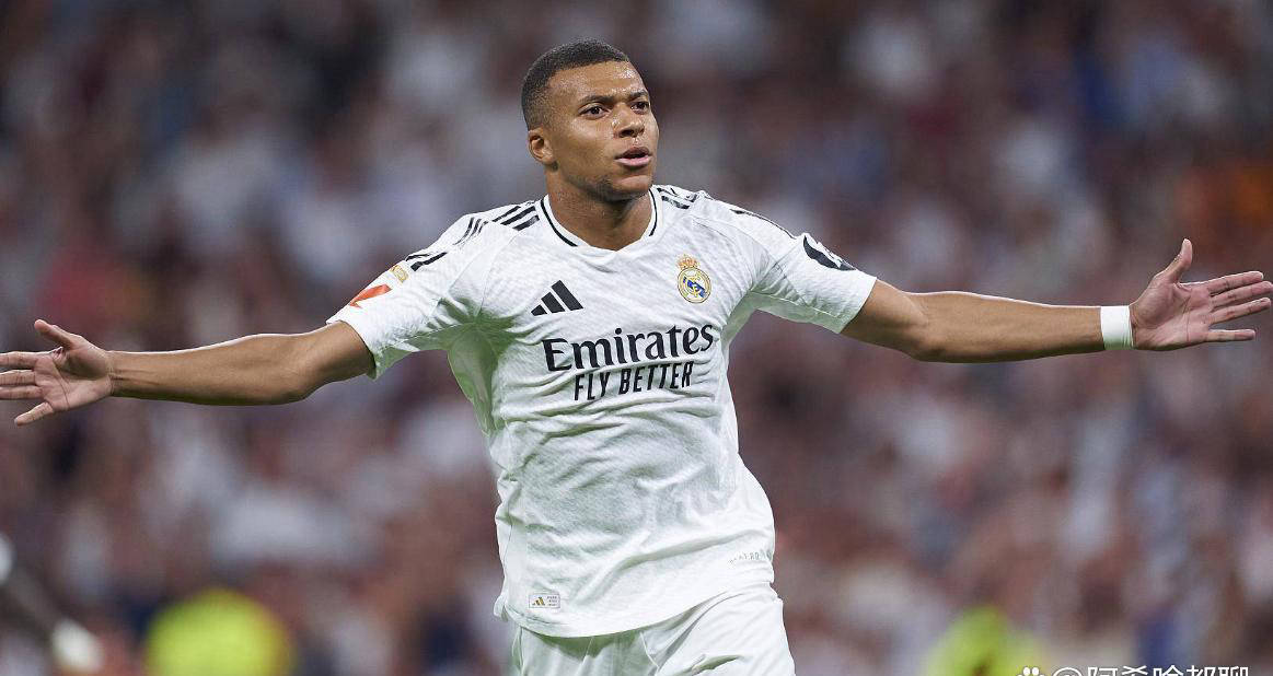 姆巴佩在DWG比赛中比赛局势复杂，刷新纪录引发热议！-开云app